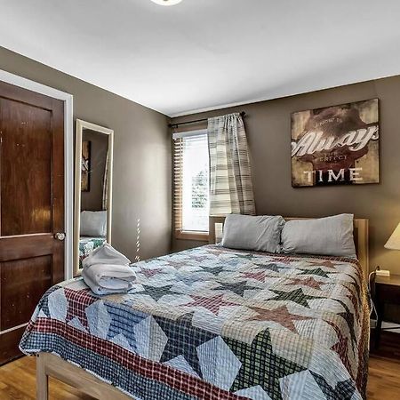 Gorgeous 2 Queen Bedroom Apartment In North Buffalo With 70 Inch Tv エクステリア 写真