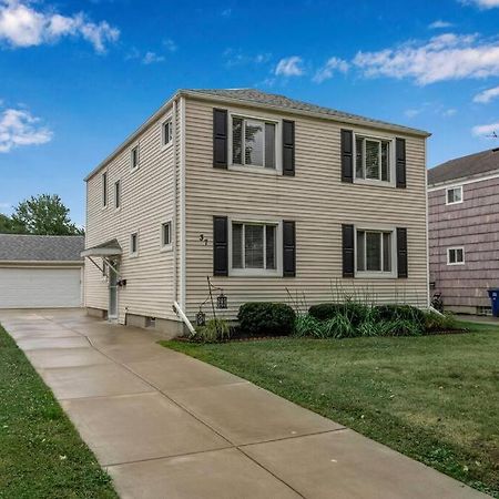 Gorgeous 2 Queen Bedroom Apartment In North Buffalo With 70 Inch Tv エクステリア 写真